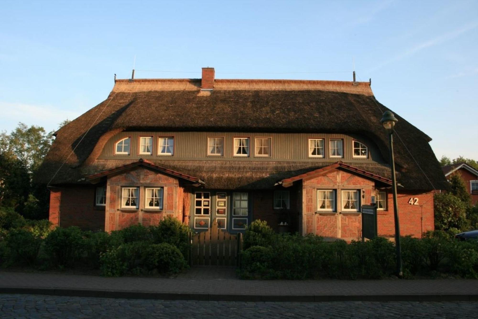 Ferienwohnung Nr 02 Og Spitzboden Born Exteriér fotografie